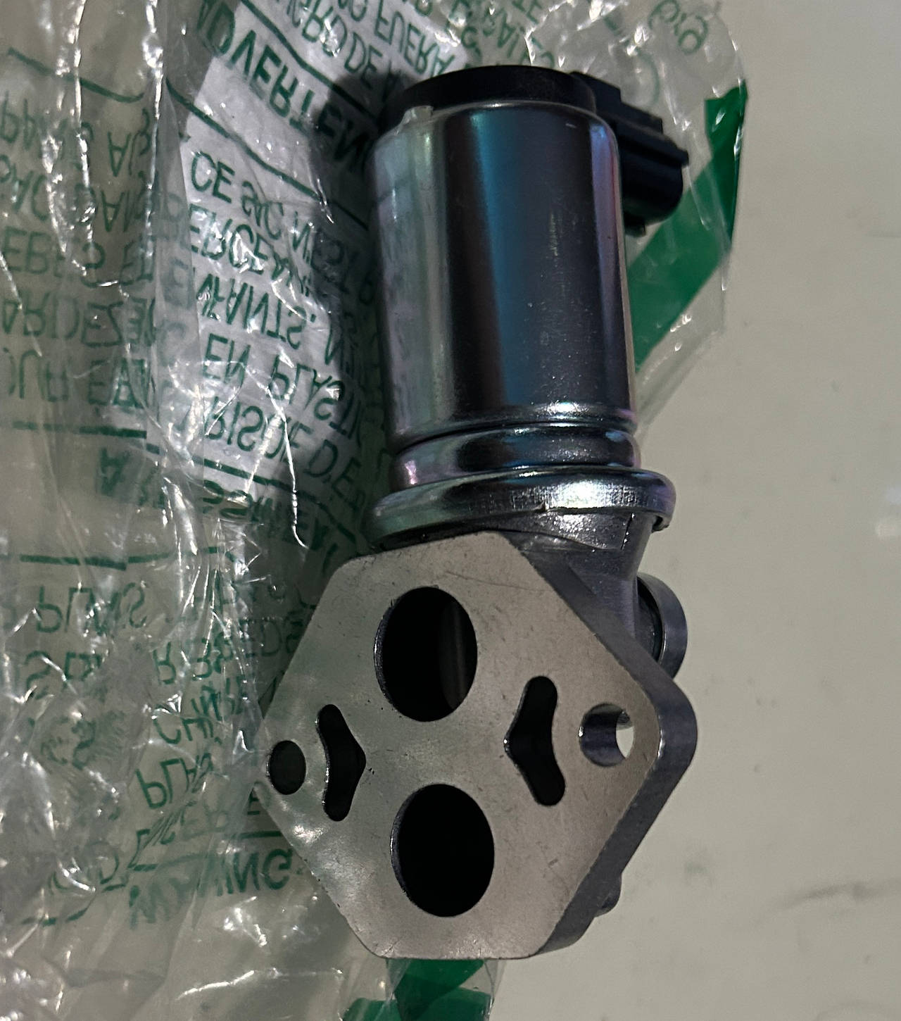 Idle Air Control Valve (IACV)