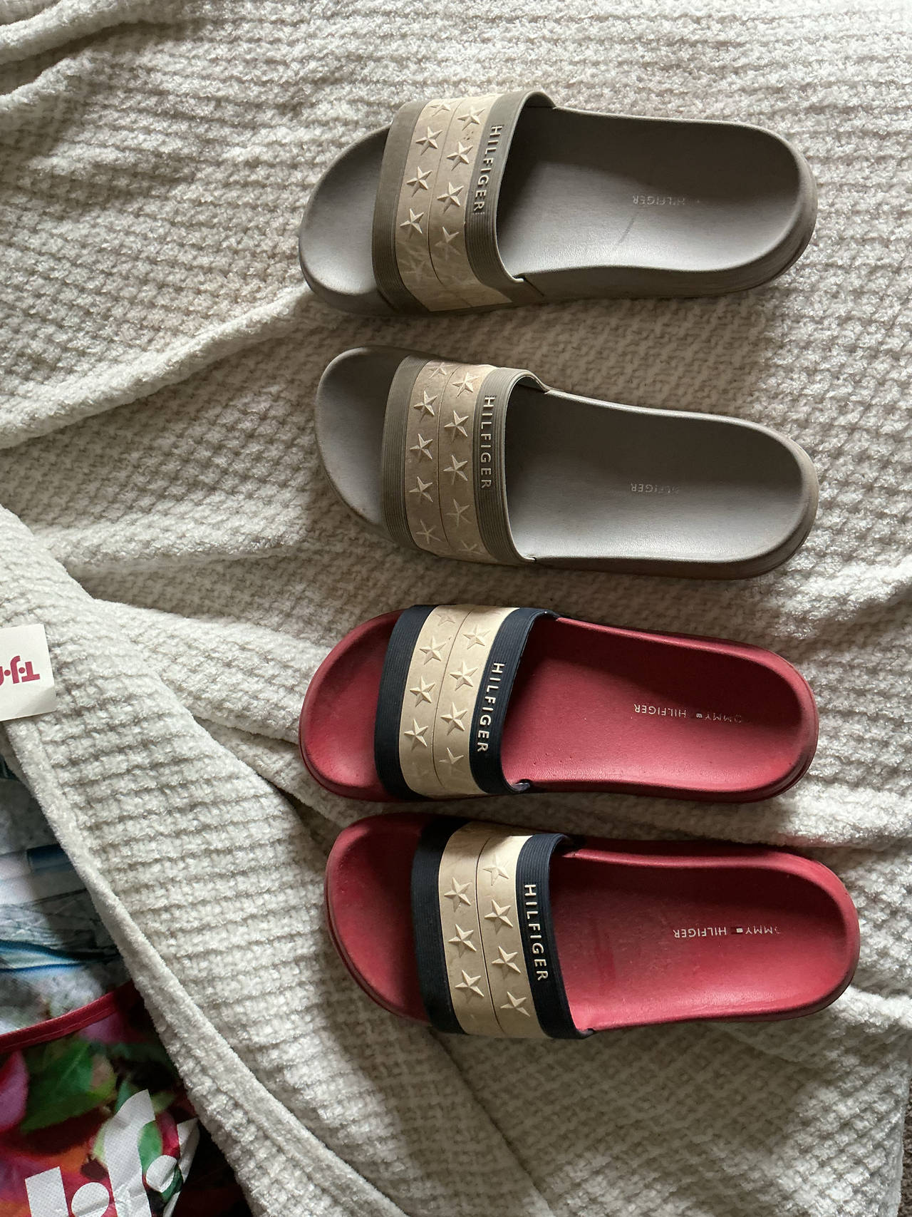 Tommy Hilfiger Star Embossed Slide Sandals Bundle