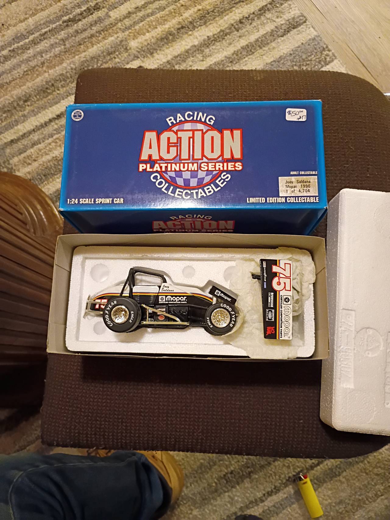 Action Platinum Series 1:24 Joey Saldana 1998 Mopar Sprint Car