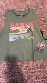 Volcom Hawaii Muscle Tank Top new with tags XS - Image 2