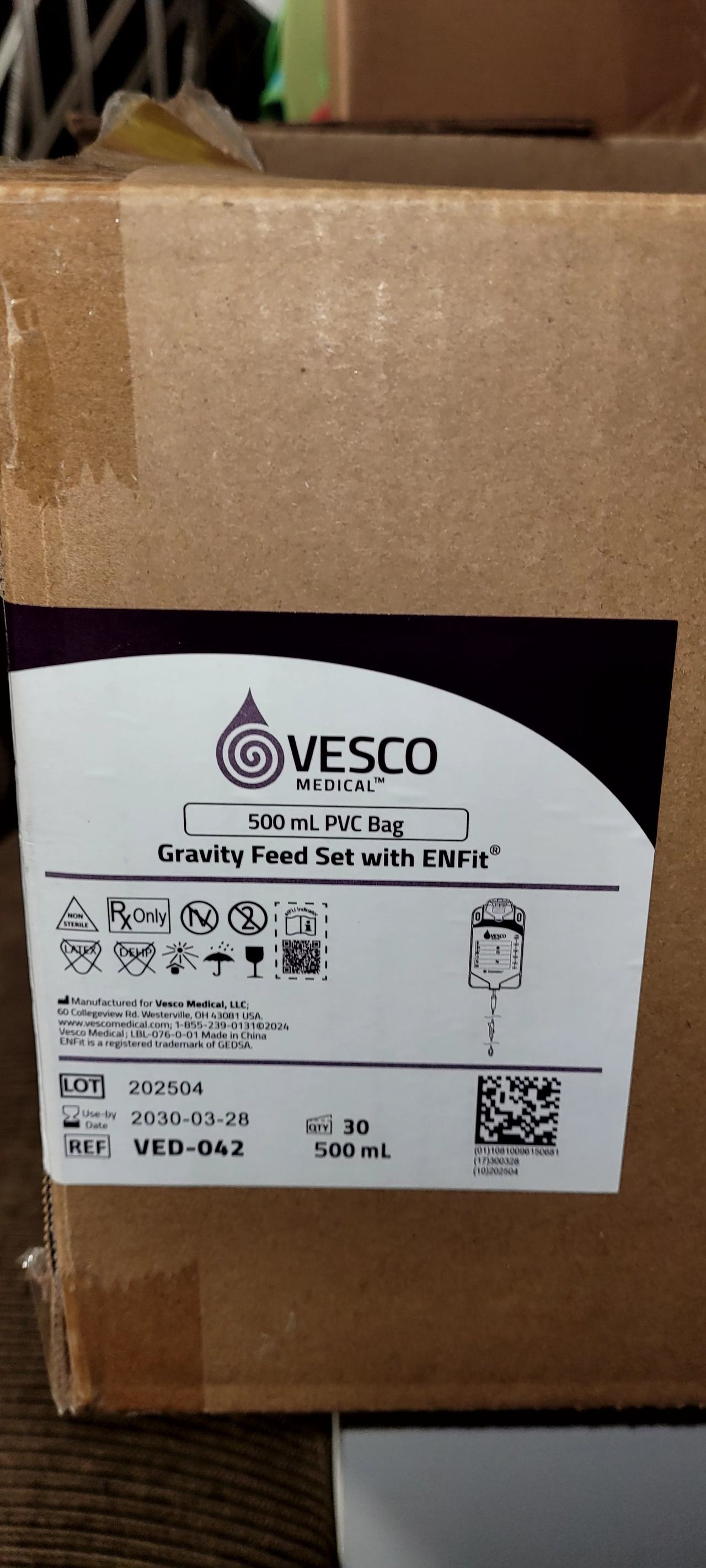Vesco Medical 500 mL PVC Bag Gravity Feed Set with ENFit