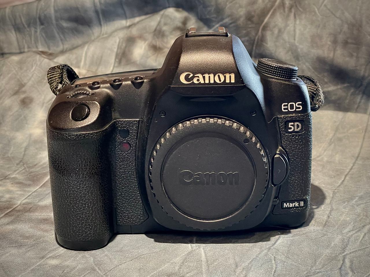 Canon EOS 5D Mark II Digital SLR Camera Body