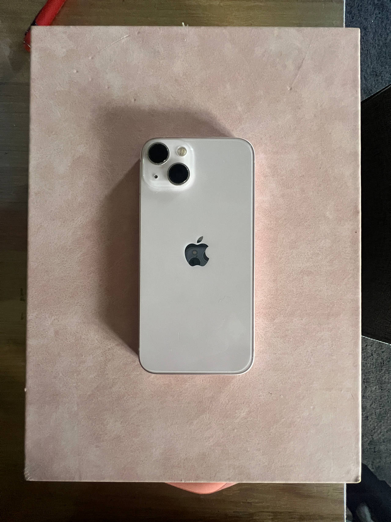 Apple iPhone 13
