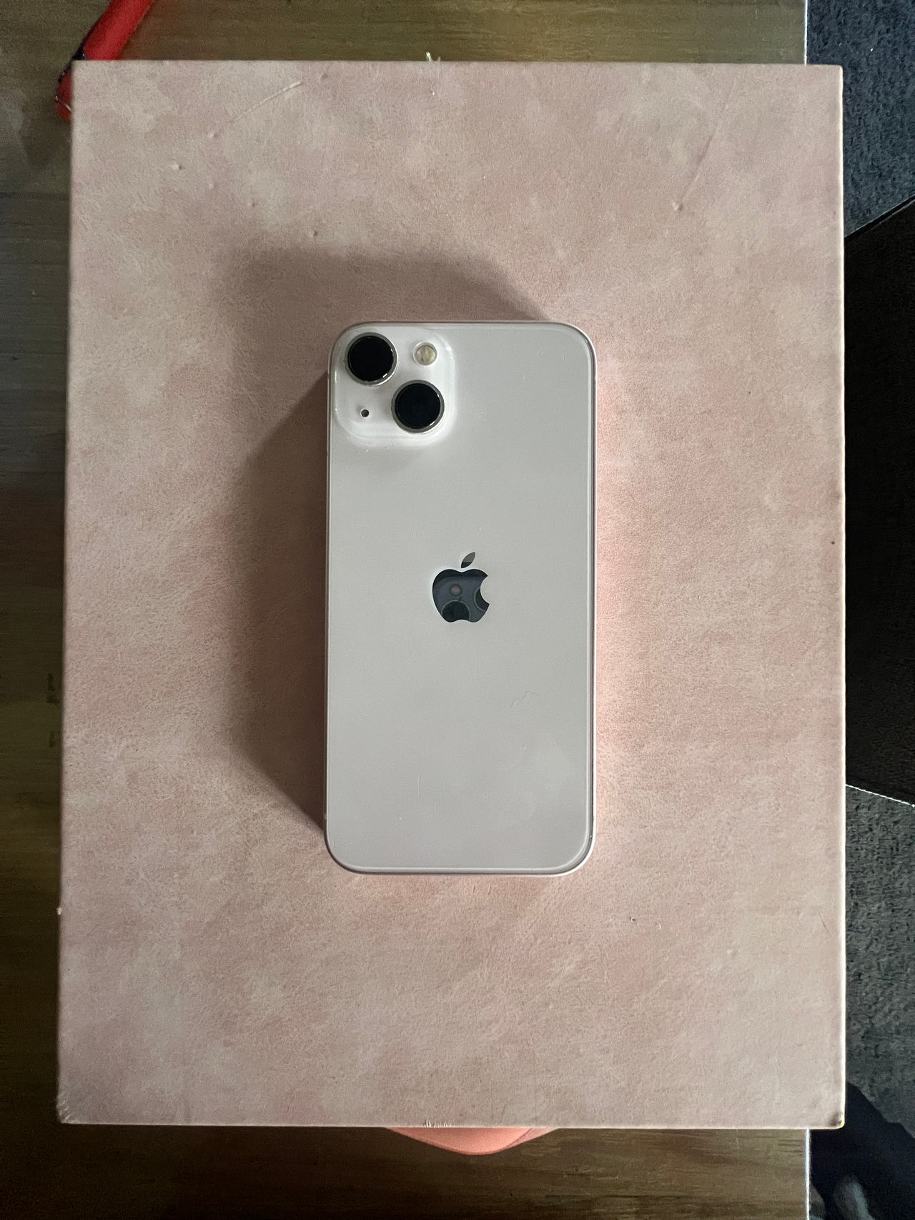 Apple iPhone 13