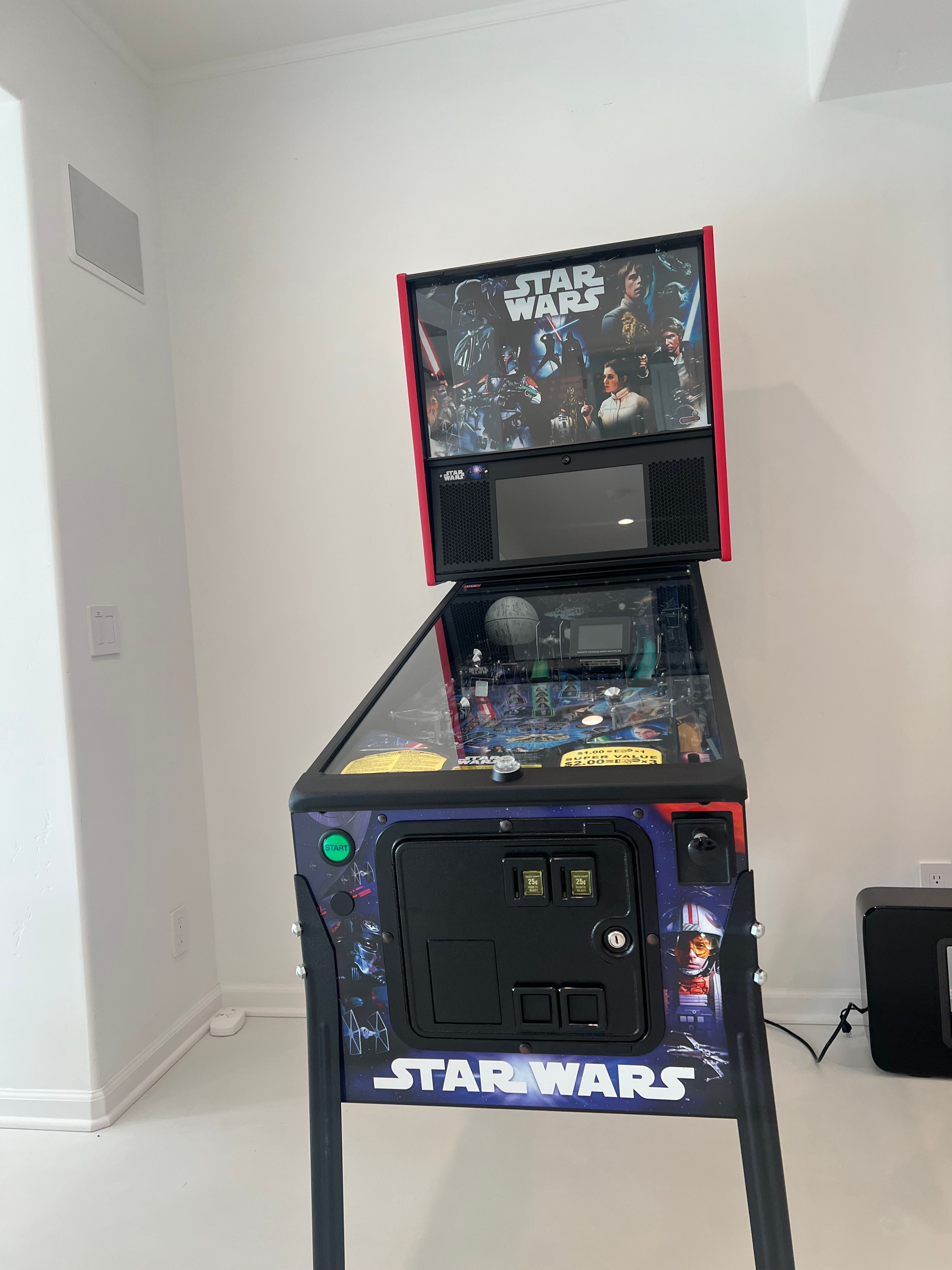 Stern Star Wars Pro Pinball Machine - Image 3