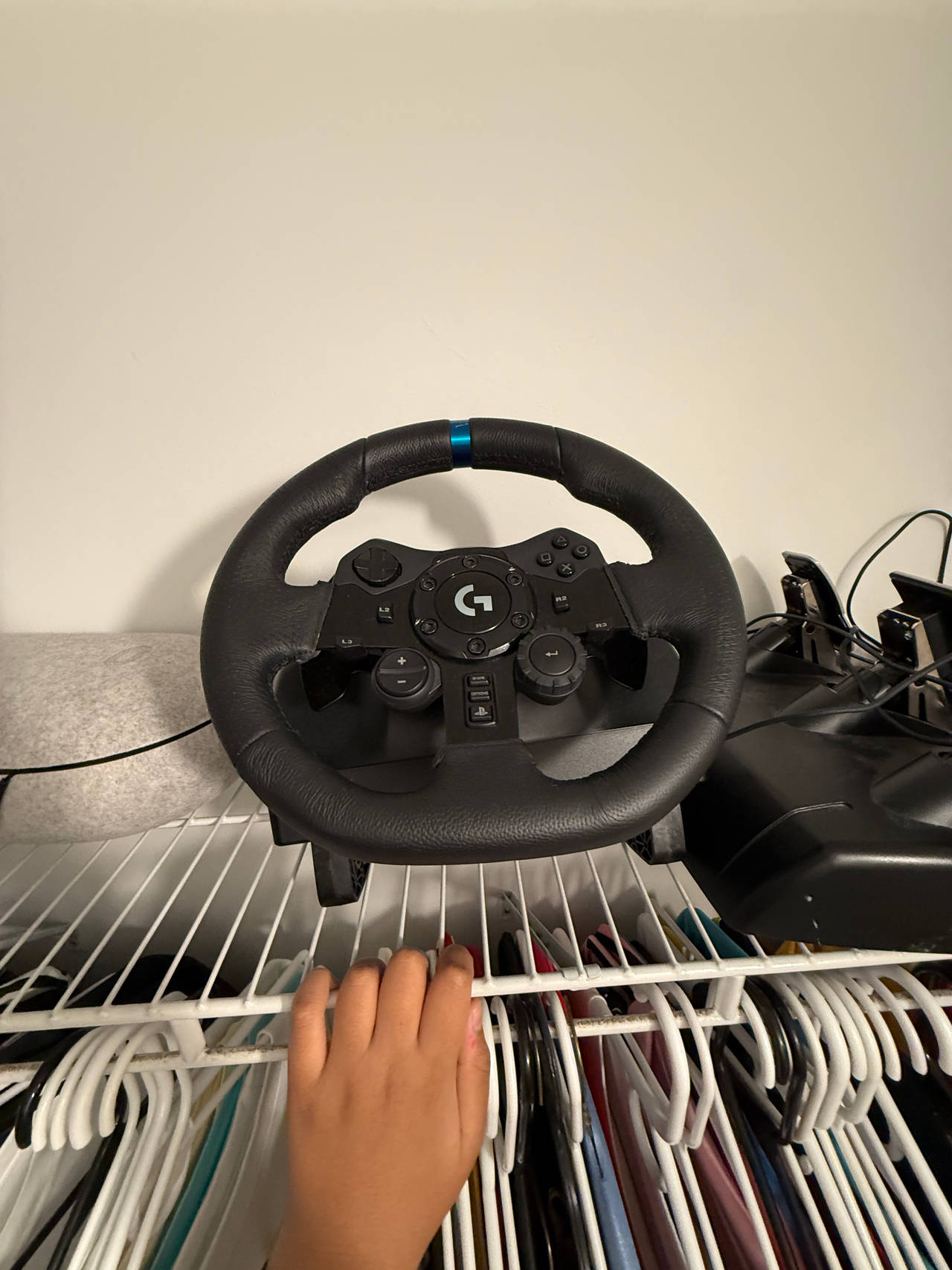 Logitech G29 Driving Force Racing Wheel