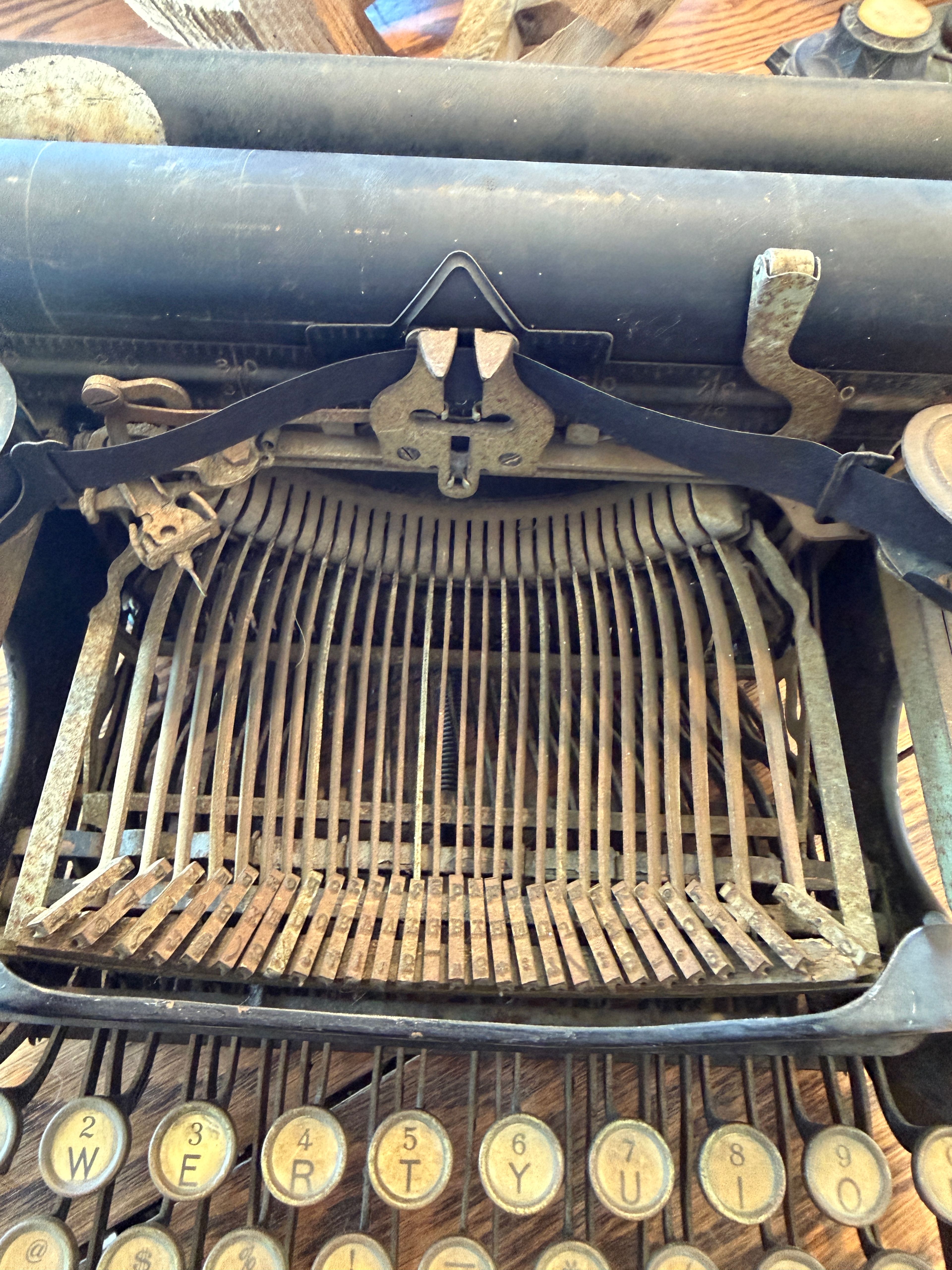 Corona No. 3 Antique Folding Portable Typewriter - c 1917 - At Junkee Reno - Image 5