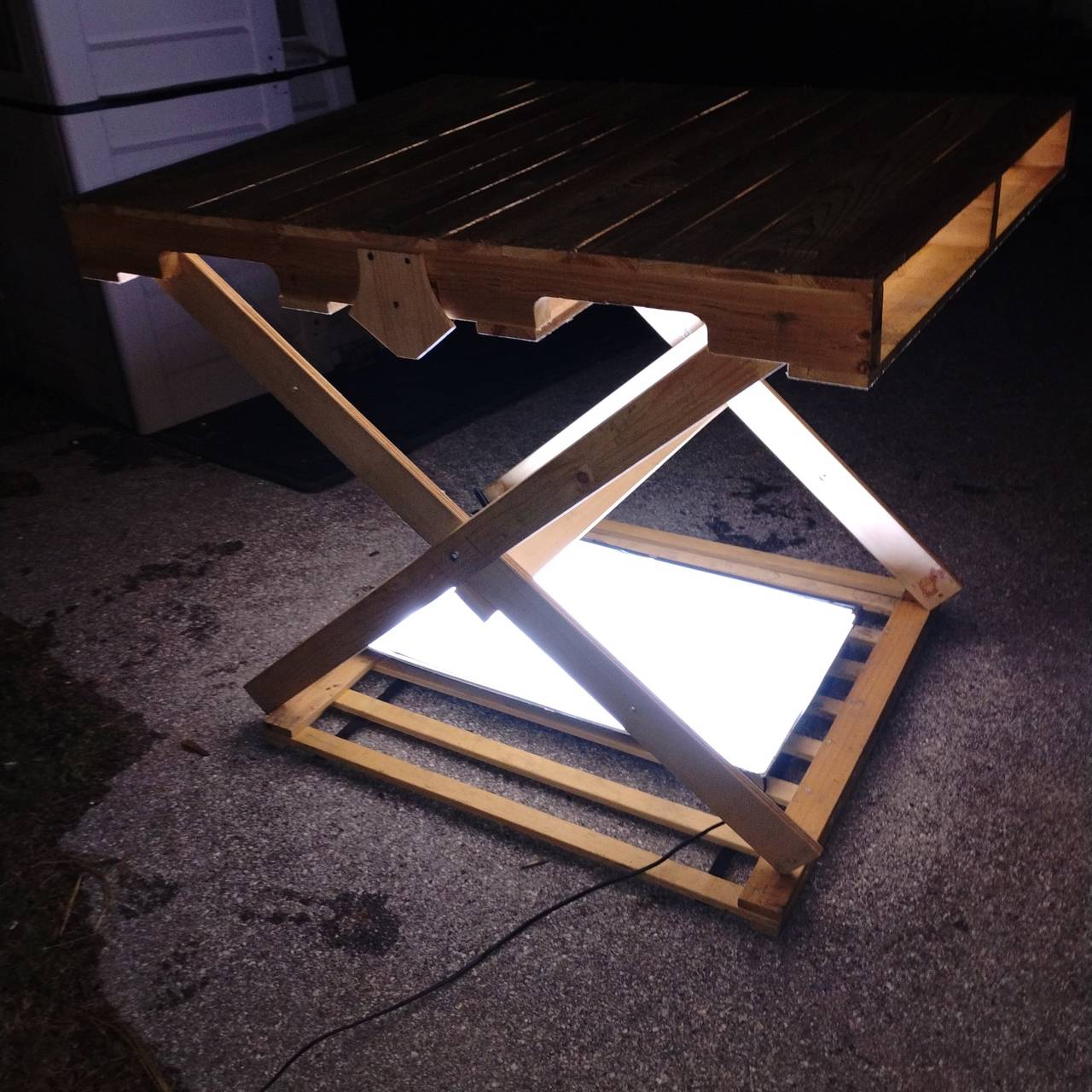 Handmade Pallet Wood Infinity Mirror Table