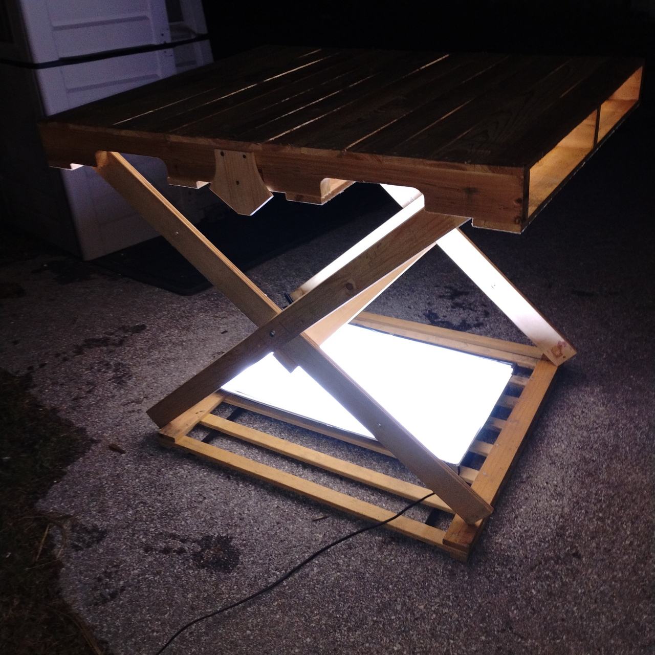 Handmade Pallet Wood Infinity Mirror Table