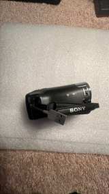 Sony Handycam HDR-CX405 HD Camcorder - Image 3