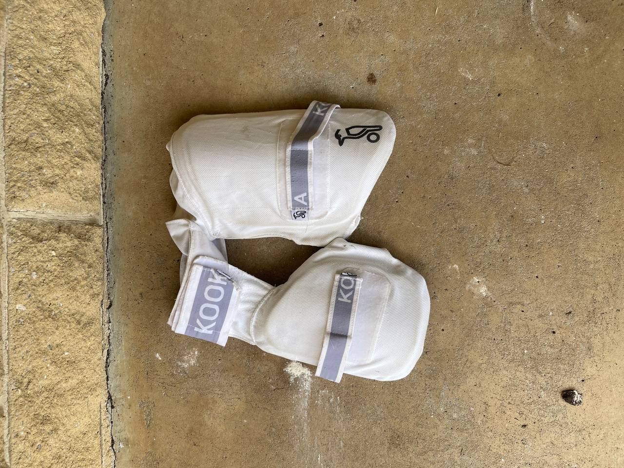 Kookaburra Cricket Batting Pads (Youth)