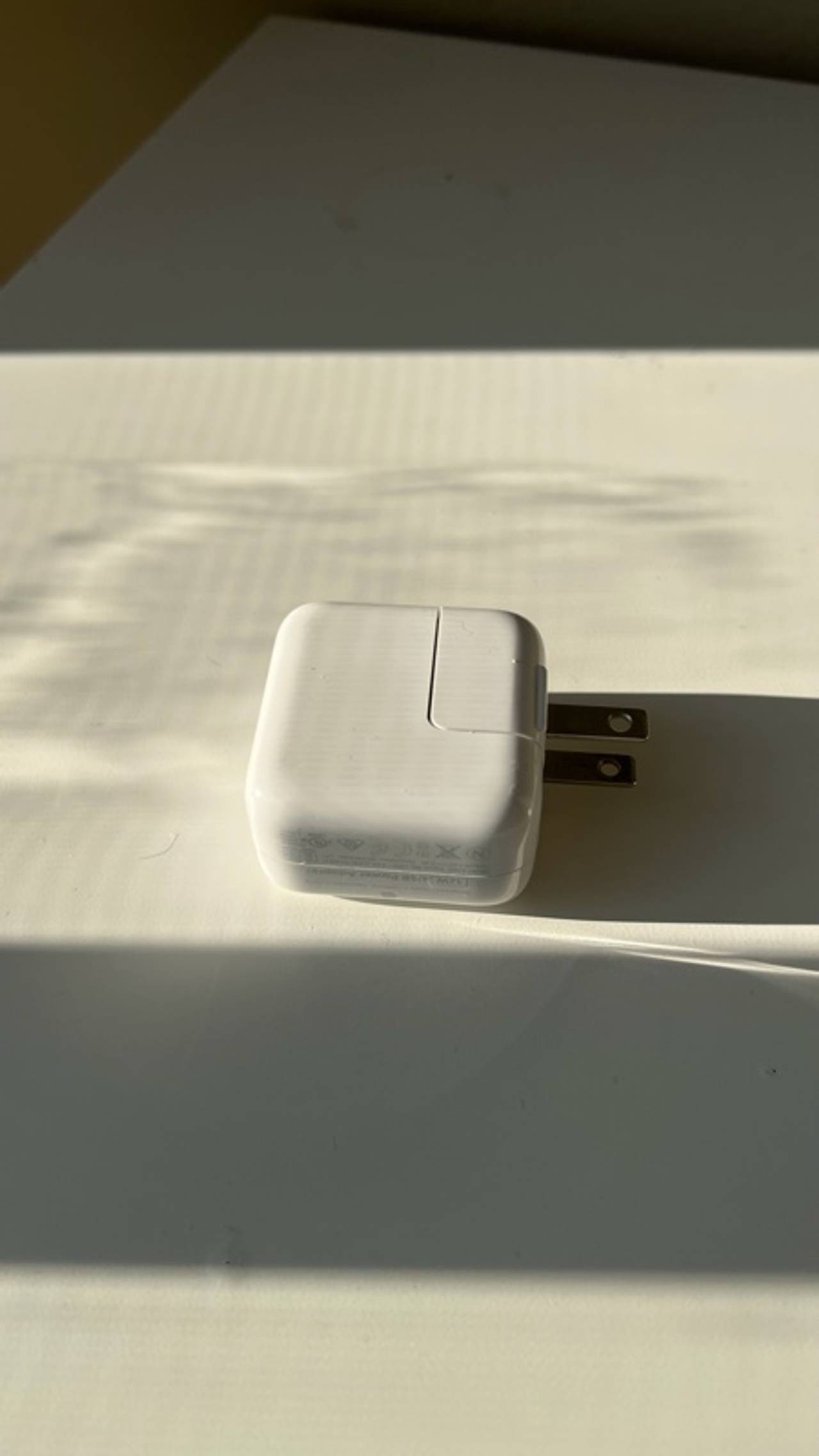 Apple 10W USB Power Adapter White