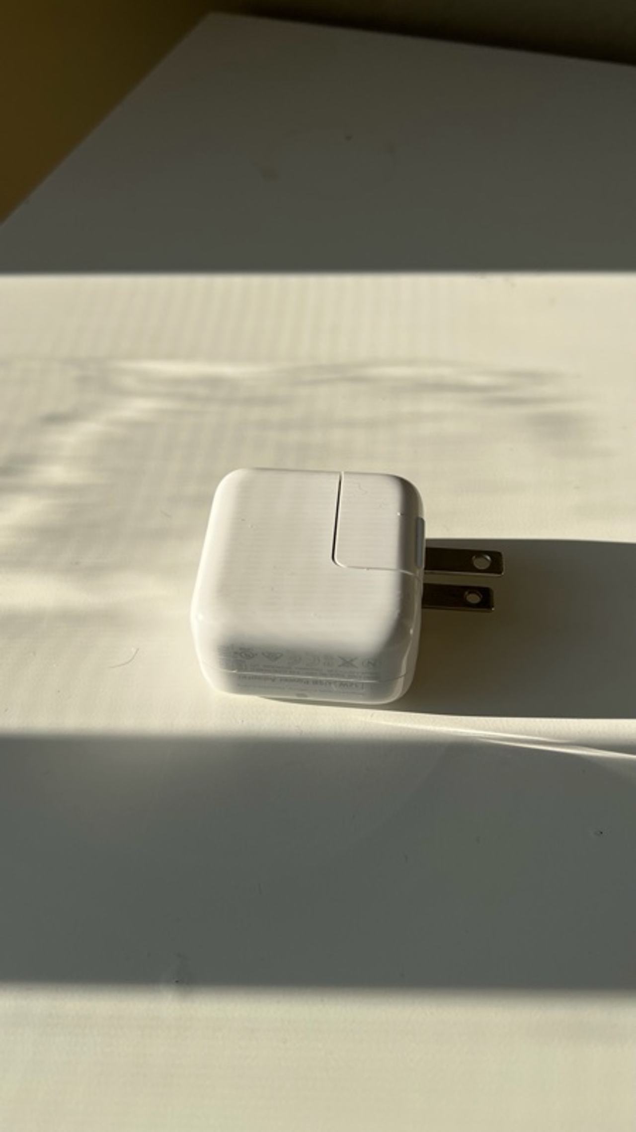 Apple 10W USB Power Adapter White