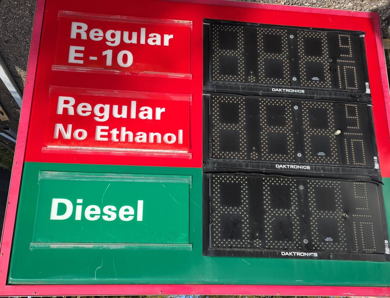 Daktronics Fuelight LED Gas Price Sign