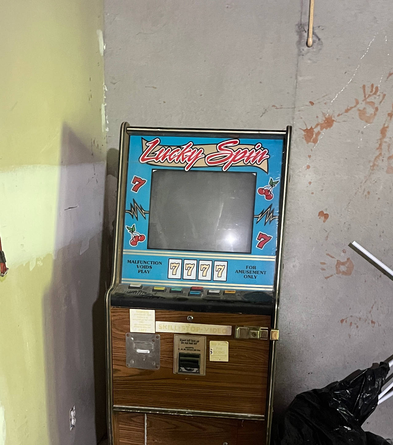 Lucky Spin Video Slot Machine