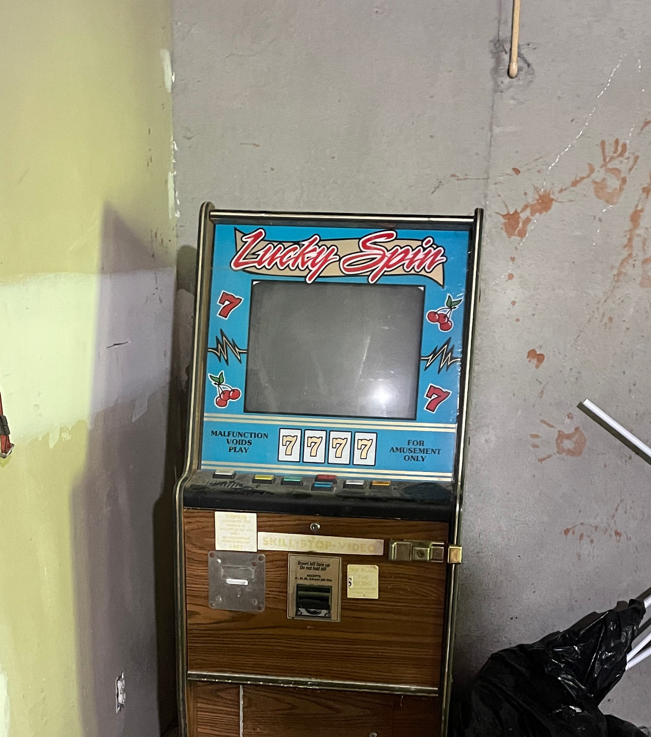 Lucky Spin Video Slot Machine