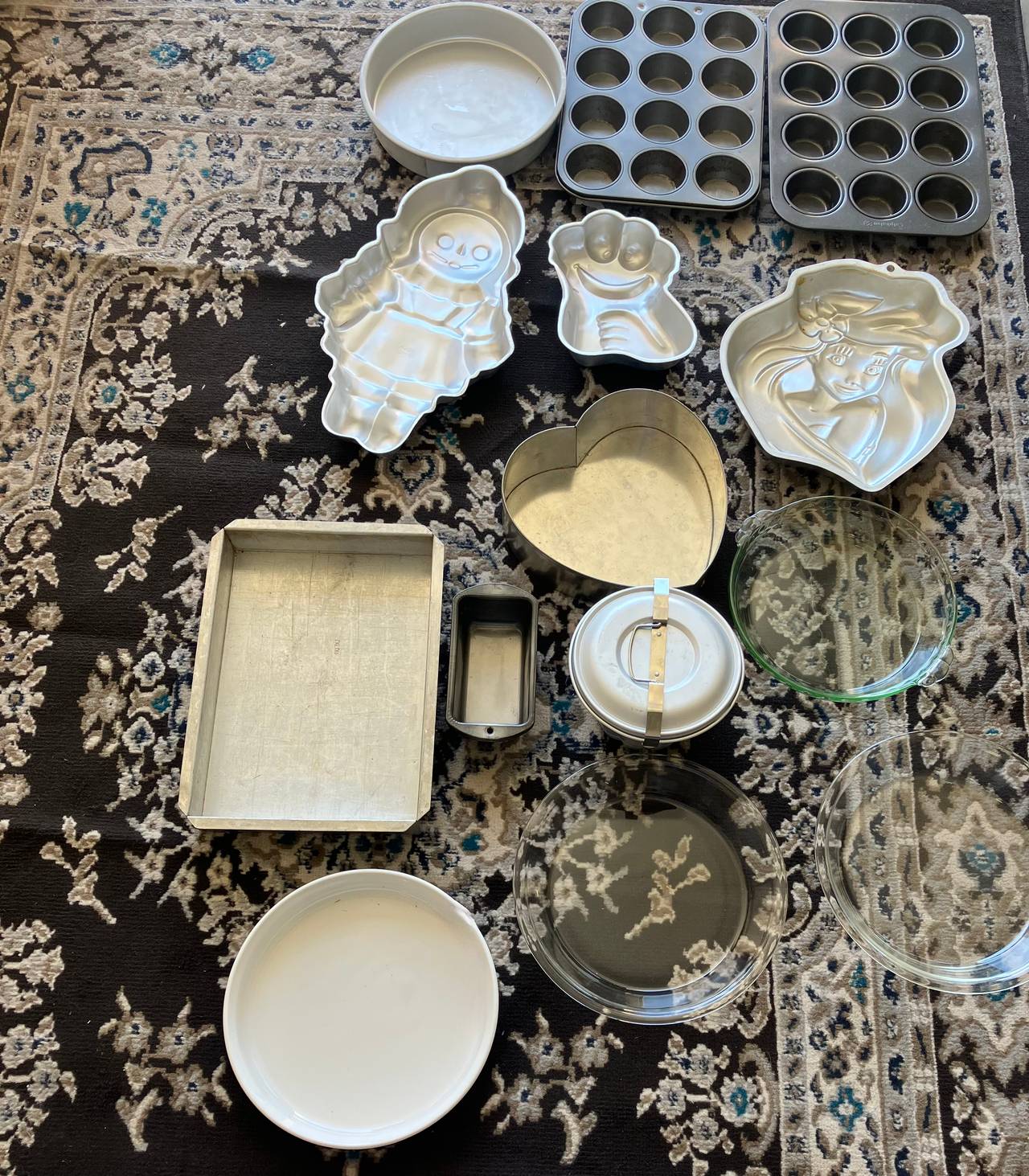 Assorted Bakeware and Cake Pans