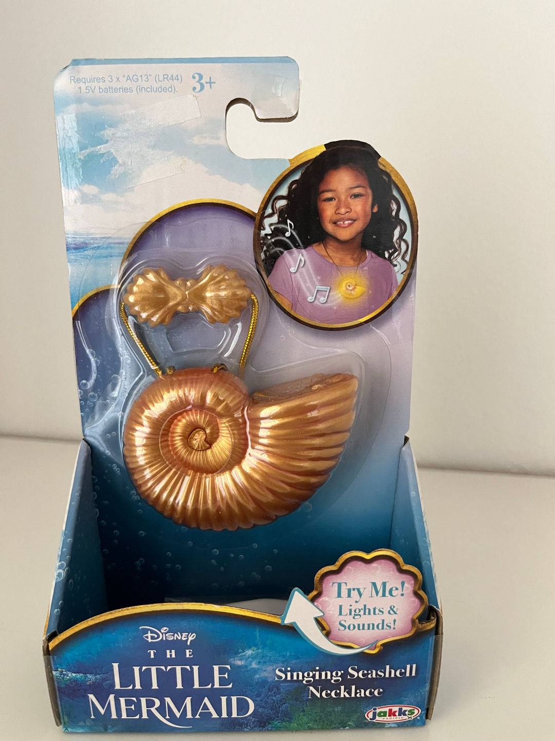 Disney The Little Mermaid Singing Seashell Necklace