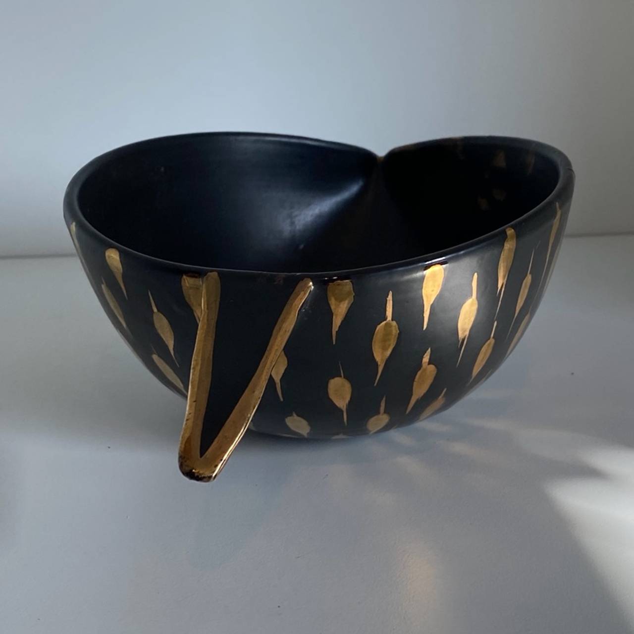 Beswick Vintage Black and Gold Ceramic Bowl