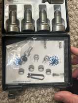 Audi Genuine Wheel Bolt Locking Set 4F0071455 - Image 2