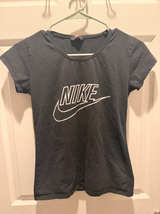 Nike Women's Sportswear Essential T-Shirt - Image 1