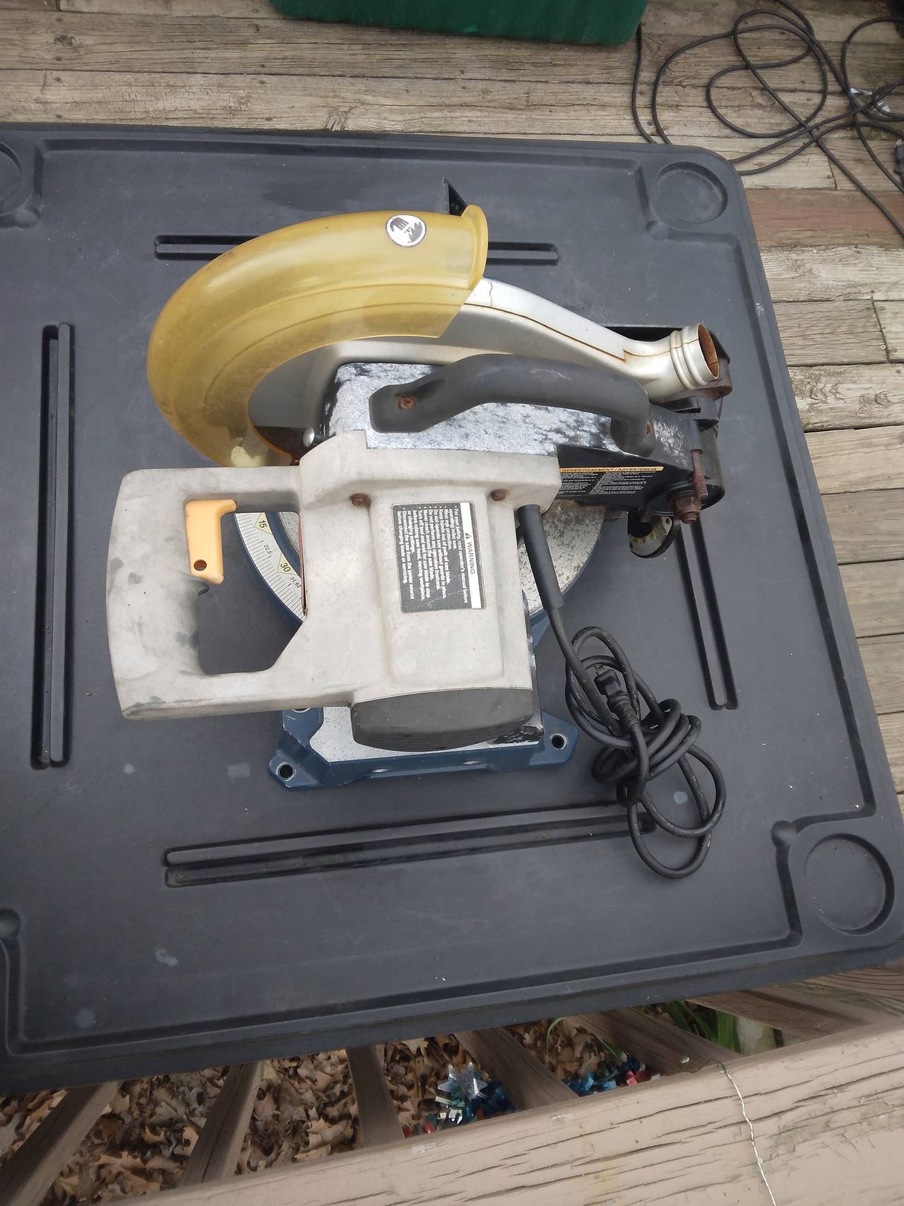 Ryobi 10 in. Compound Miter Saw