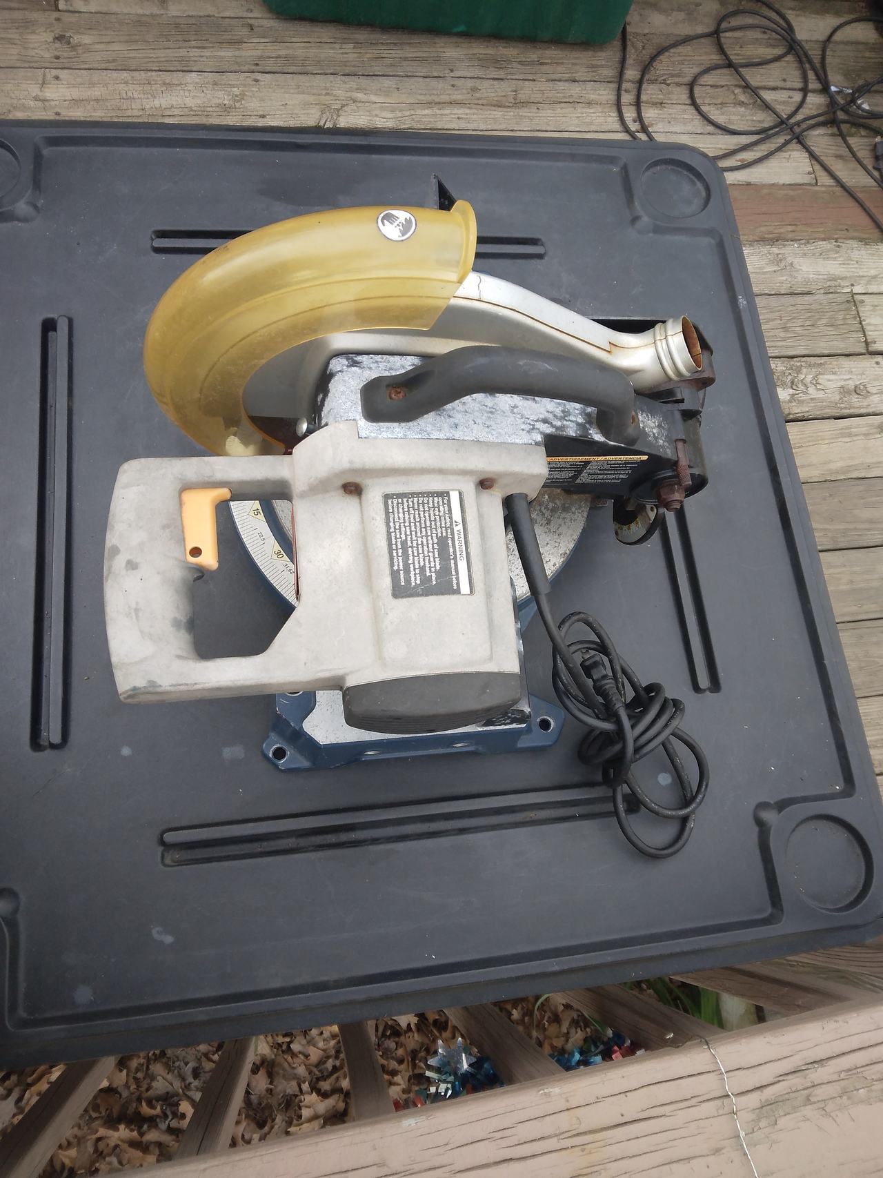Ryobi 10 in. Compound Miter Saw