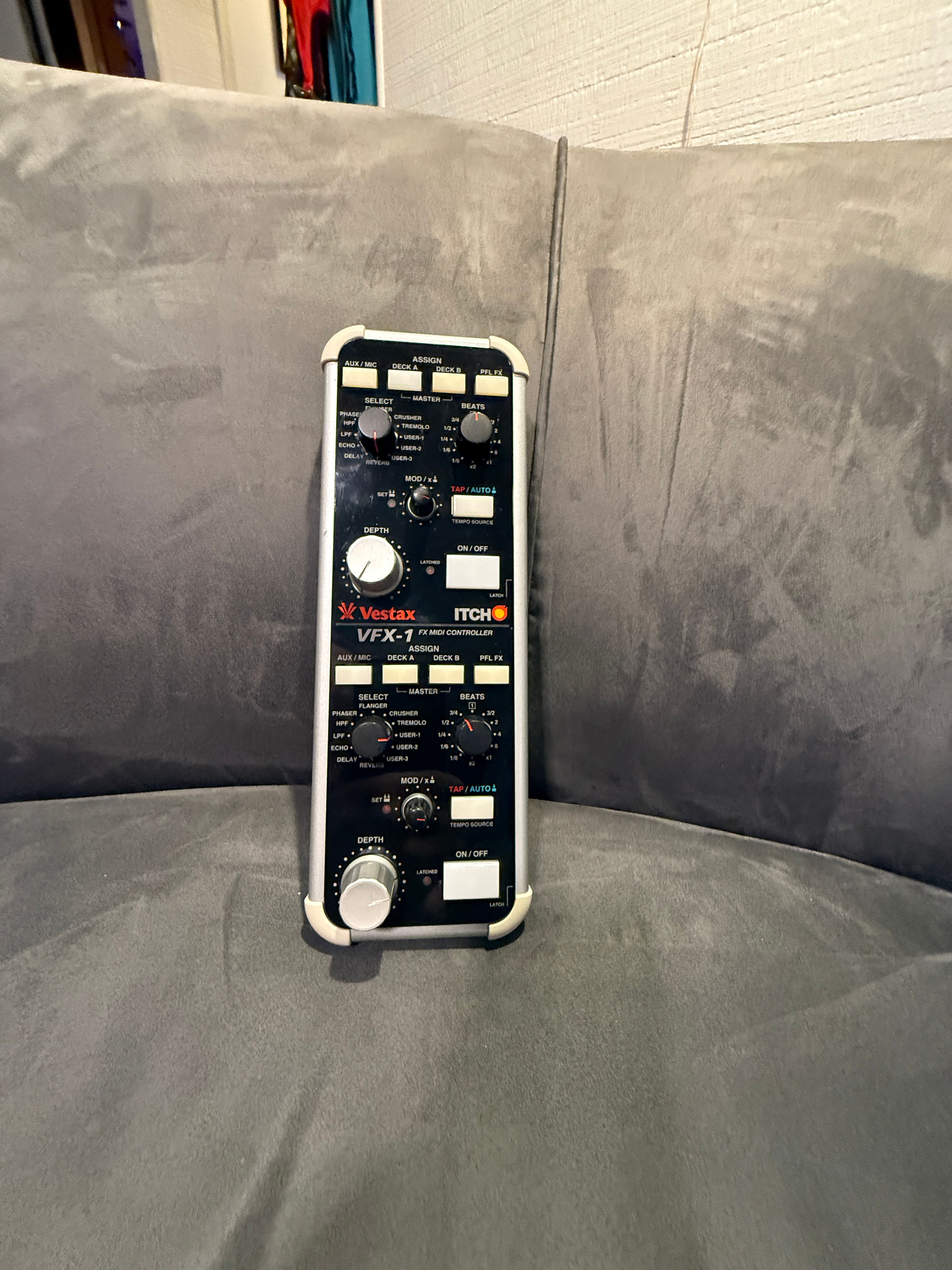 Vestax VFX-1 FX MIDI Controller