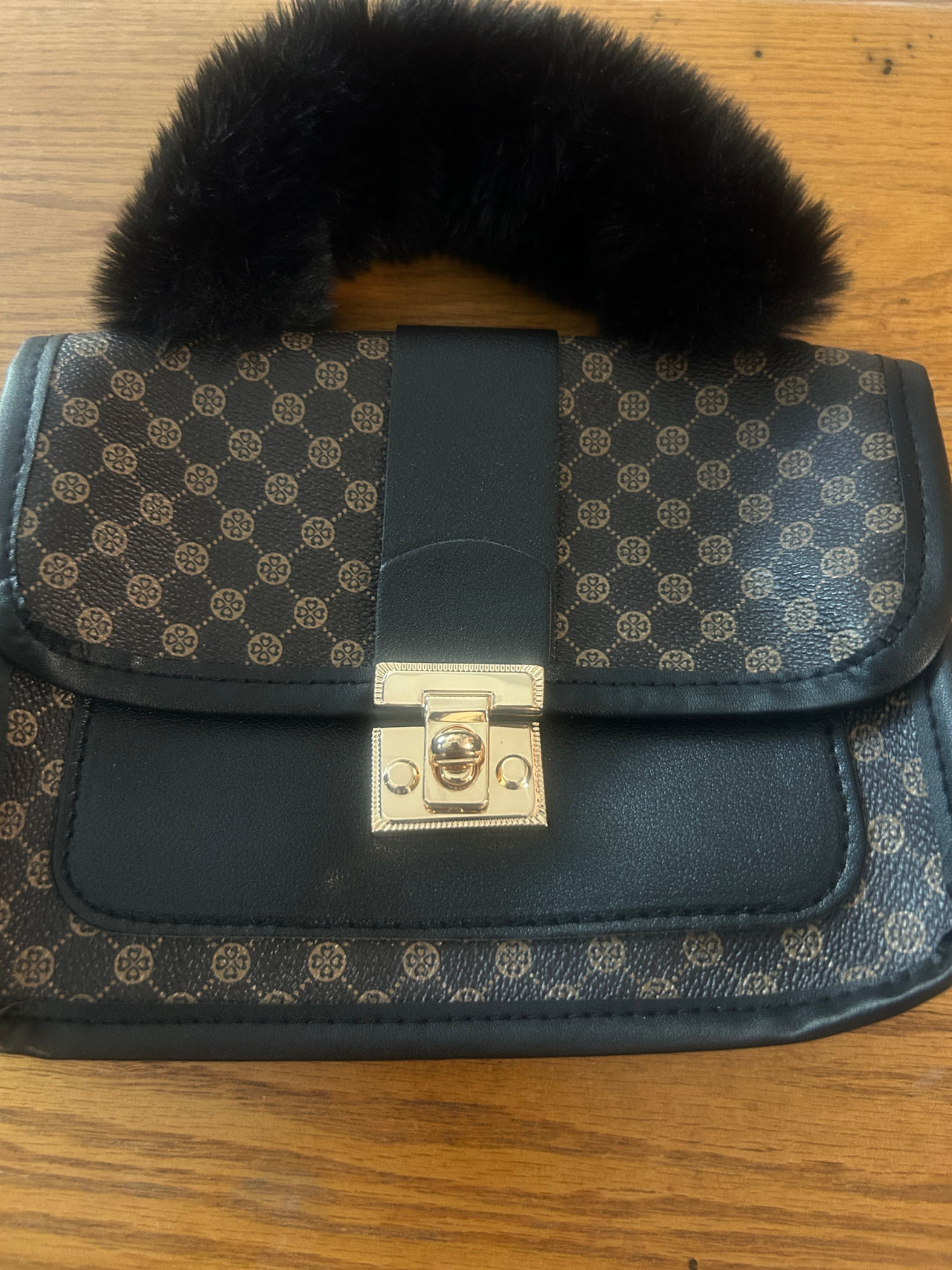 No name hand bag 