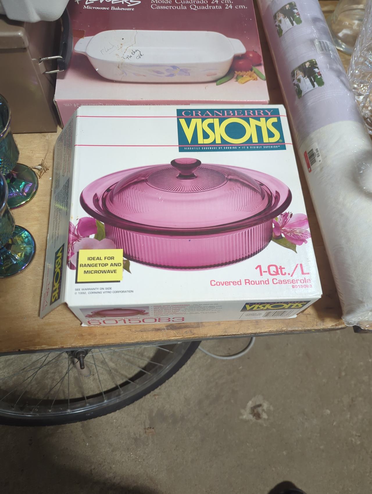 Visions Cranberry 1-Quart Covered Round Casserole Dish