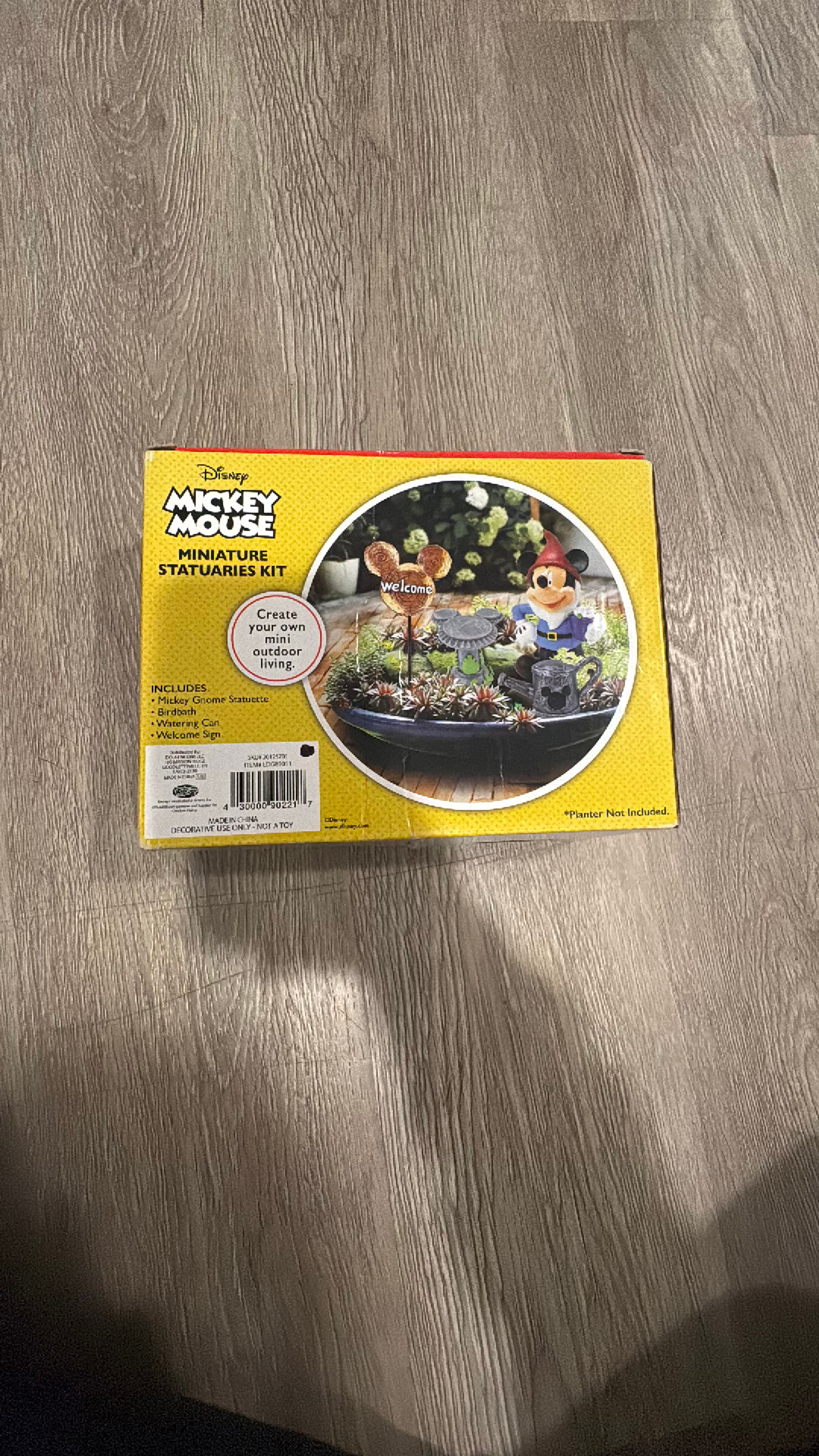 Disney Mickey Mouse Miniature Statuaries Kit - Image 2