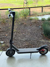 5TH WHEEL ES09 Electric Scooter 350 Watt High-Torque, 18mph / 19 miles, 10” Tire - Image 1