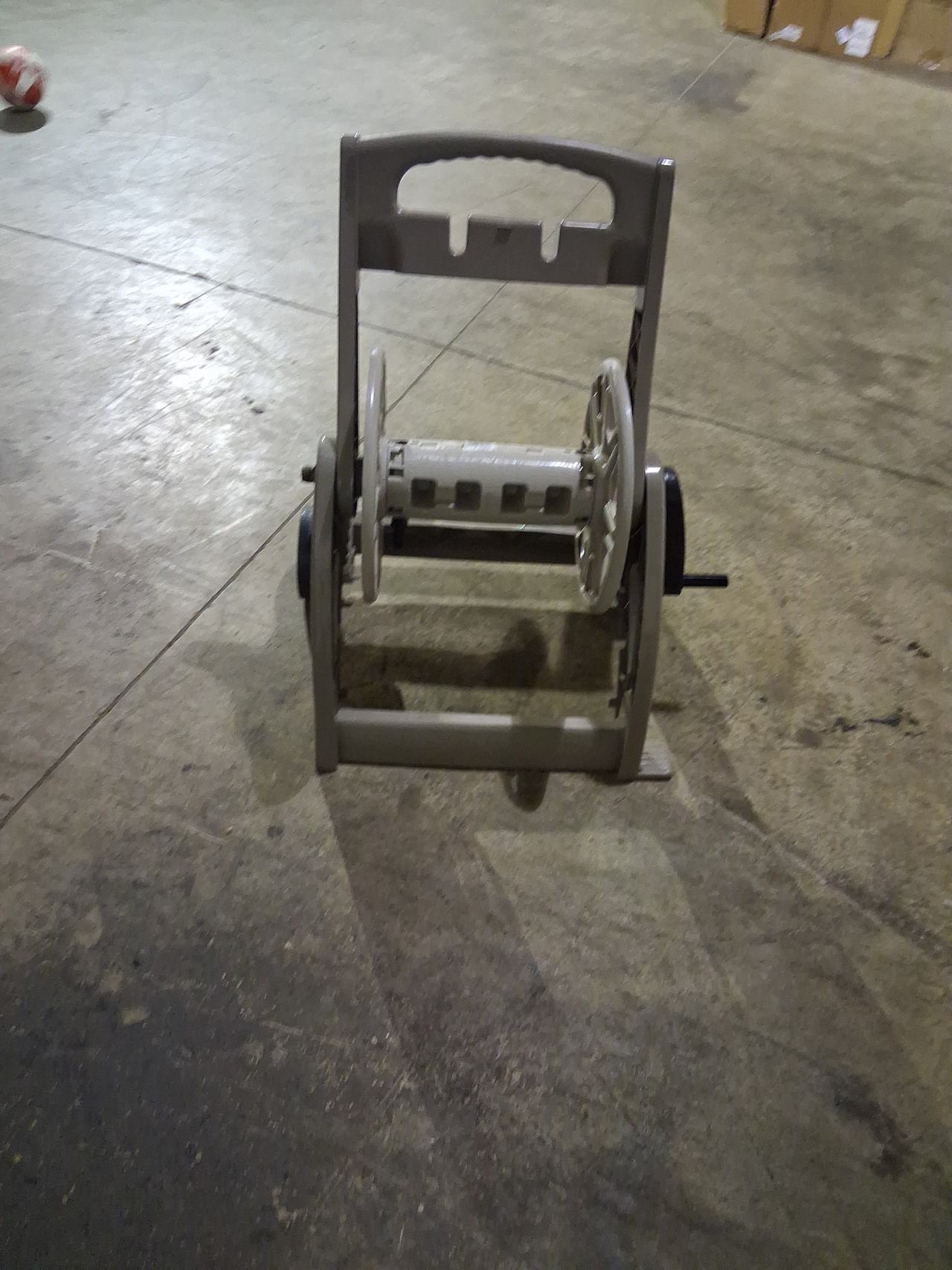 Suncast Portable Garden Hose Reel