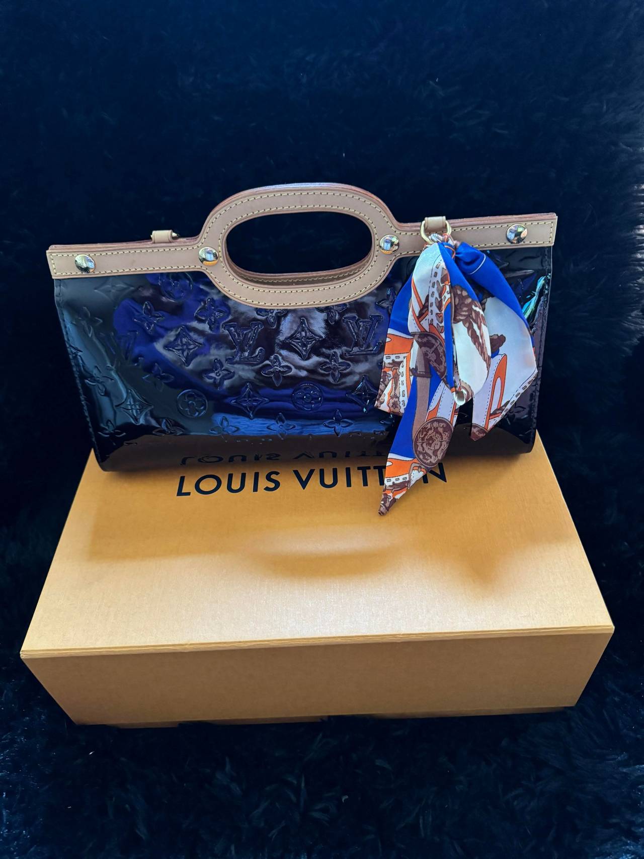 Louis Vuitton Monogram Vernis Brea MM
