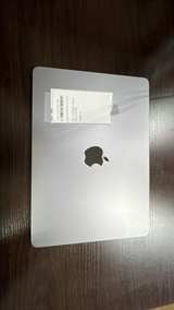 Apple MacBook Air 2022 M2 - Image 3
