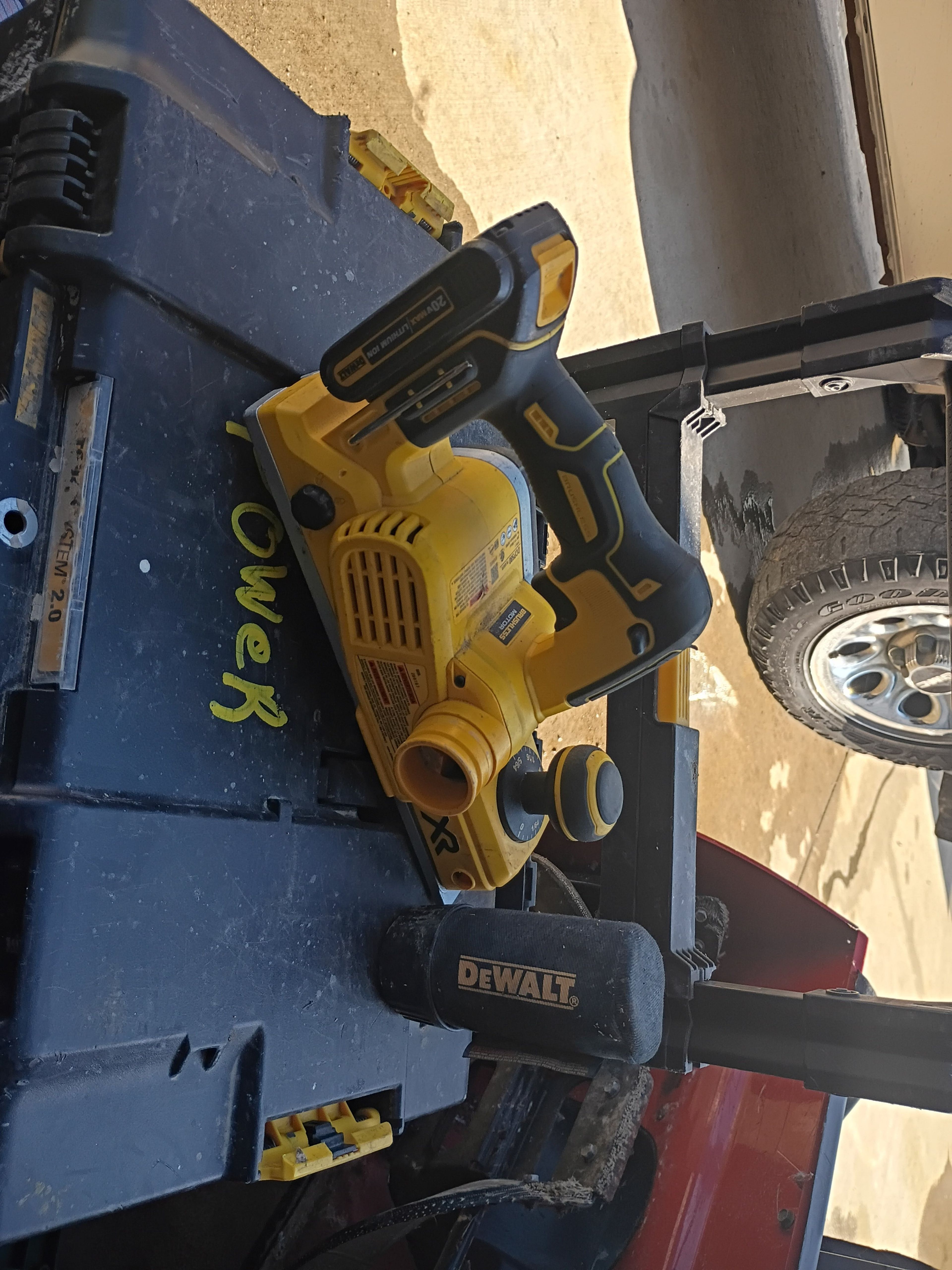 DeWalt 20V MAX XR Brushless Cordless Planer