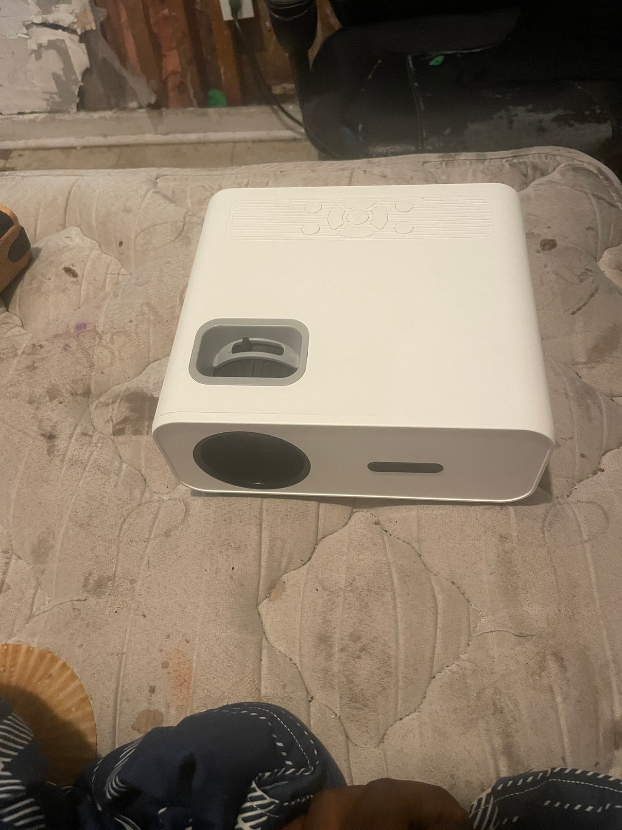 Mini LED Projector