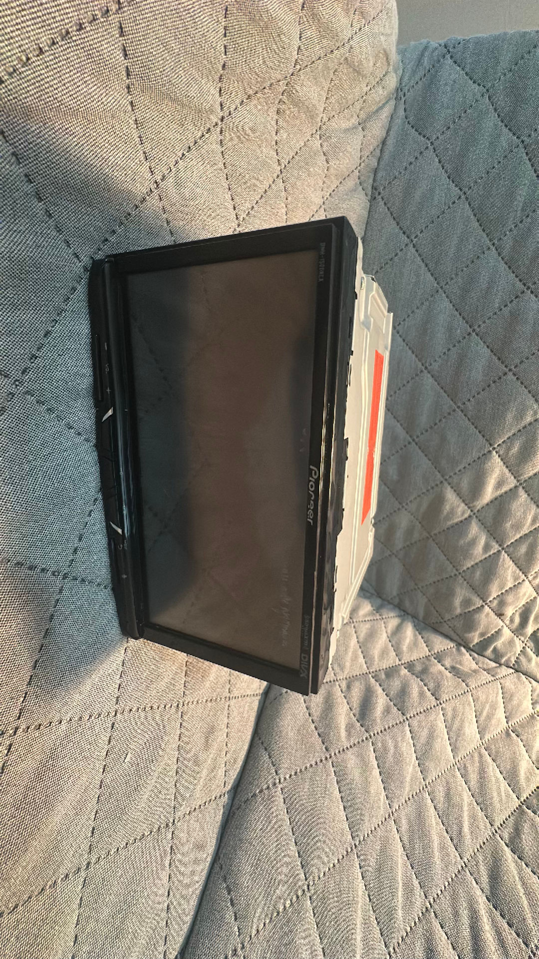 Pioneer DMH-1500NEX 7" Touchscreen Car Stereo