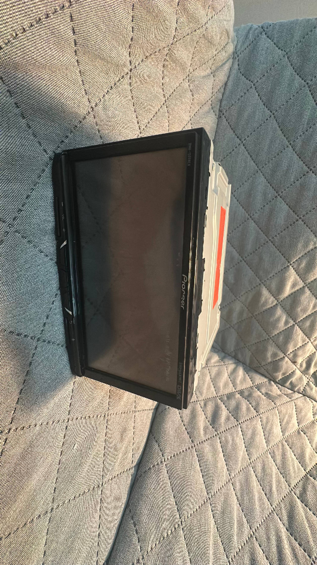 Pioneer DMH-1500NEX 7" Touchscreen Car Stereo
