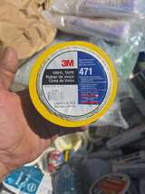3M 471 Vinyl Tape Yellow 3 in x 36 yd - Image 2