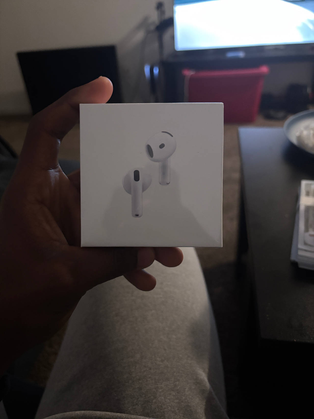 Apple AirPods (4th generation)