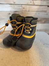 Kamik Winter Boots - size 8 - Image 5