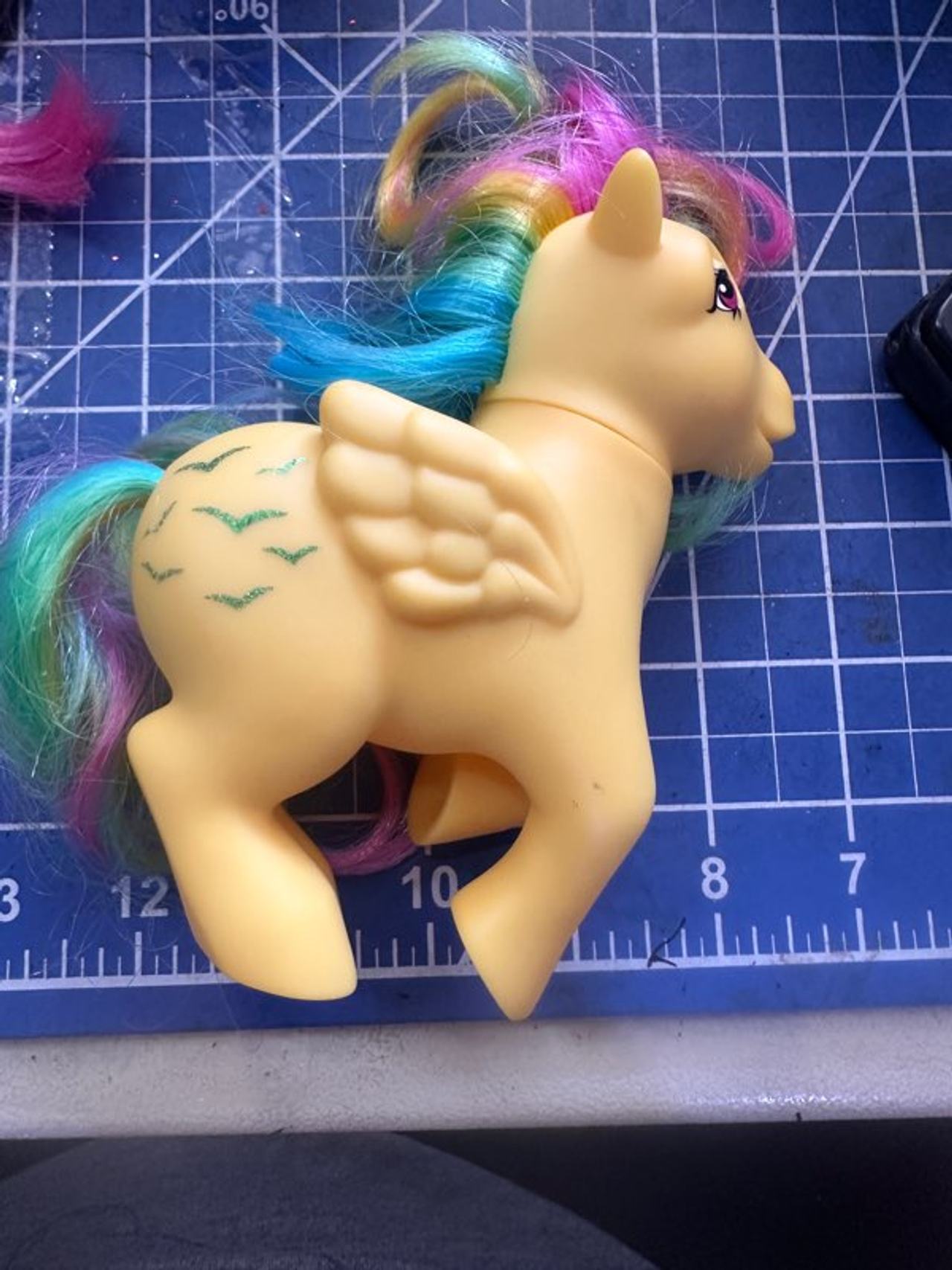 My Little Pony G1 SKYDANCER Pegasus rainbow yellow. 140