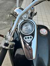 Kawasaki Vulcan 900 Custom - Image 2