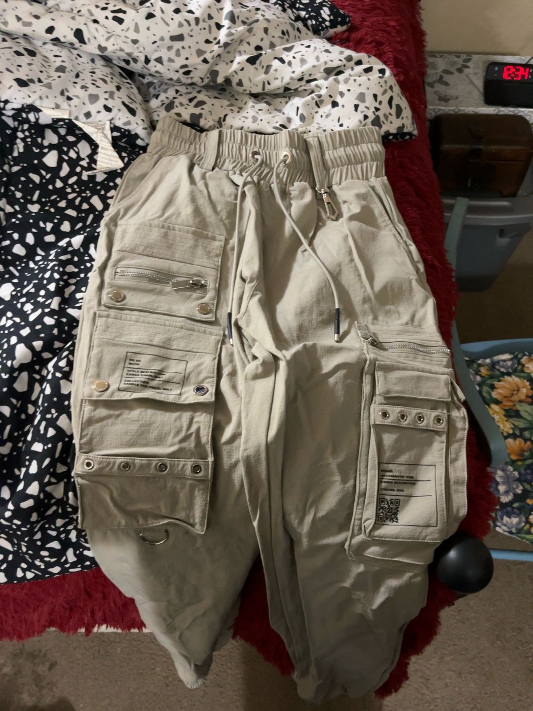 Maniere De Voir Women's Tan Cargo Chain Pants