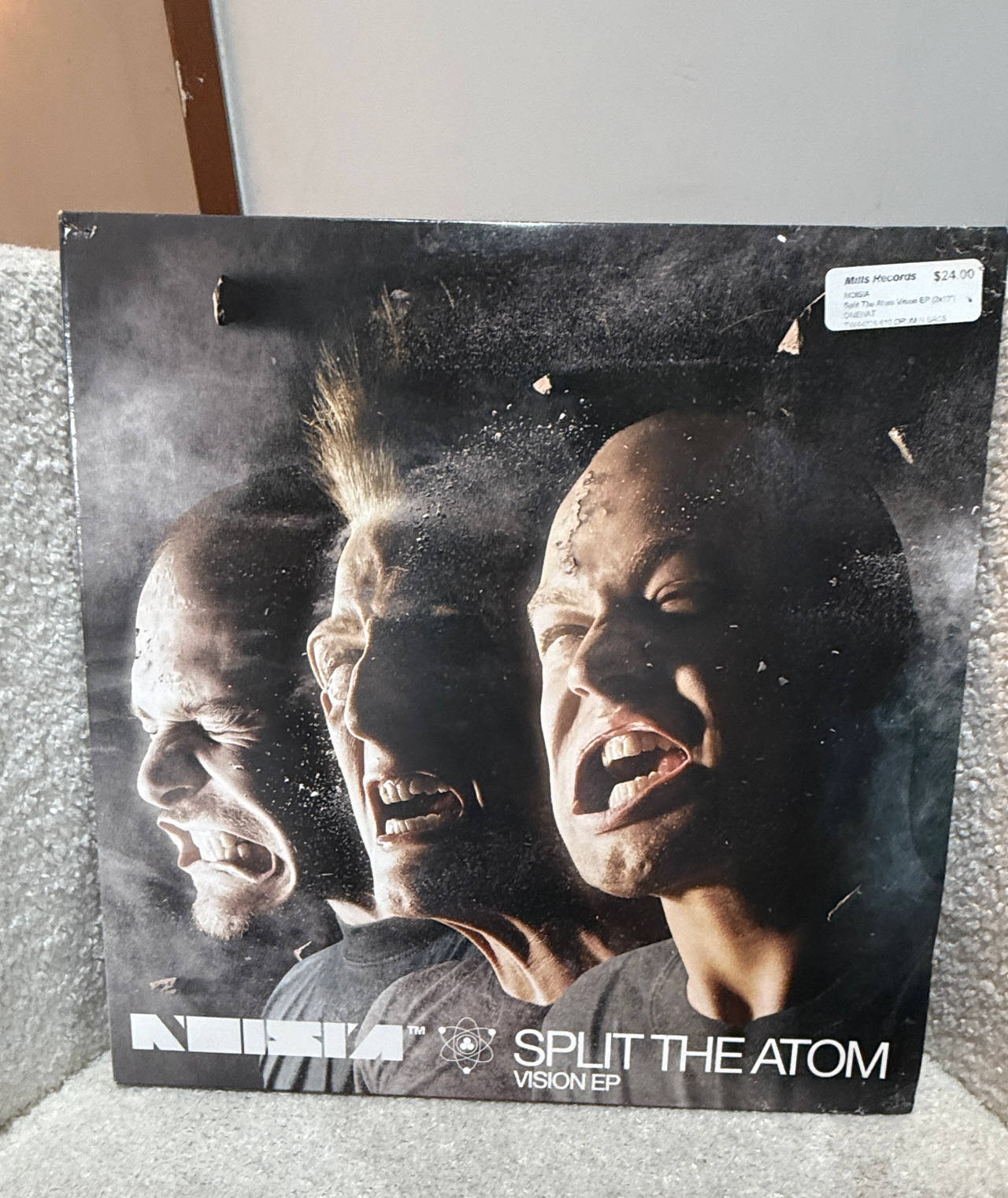 Noisia - Split the Atom (Vision EP) Vinyl