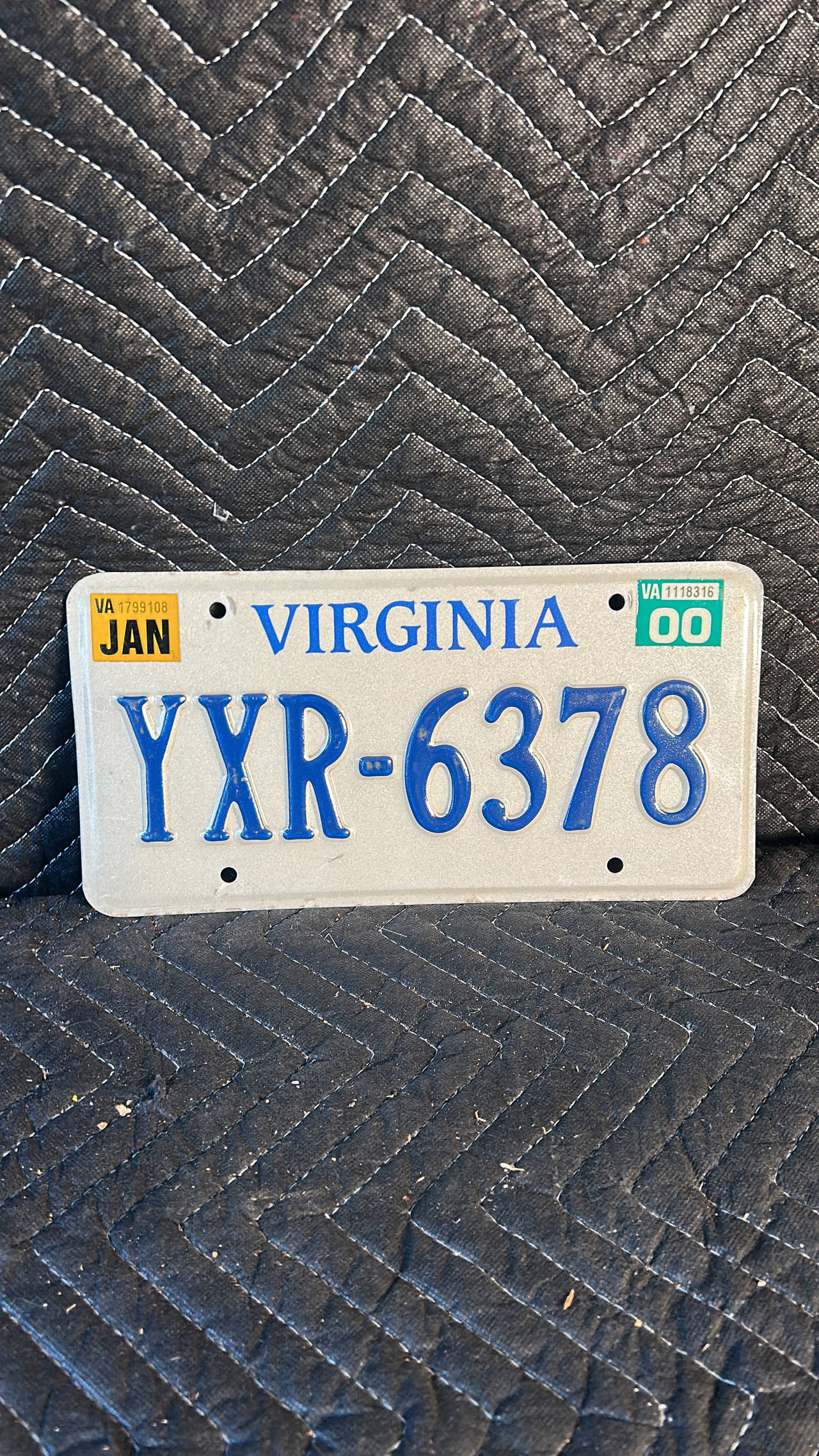 Virginia License Plate (2000)
