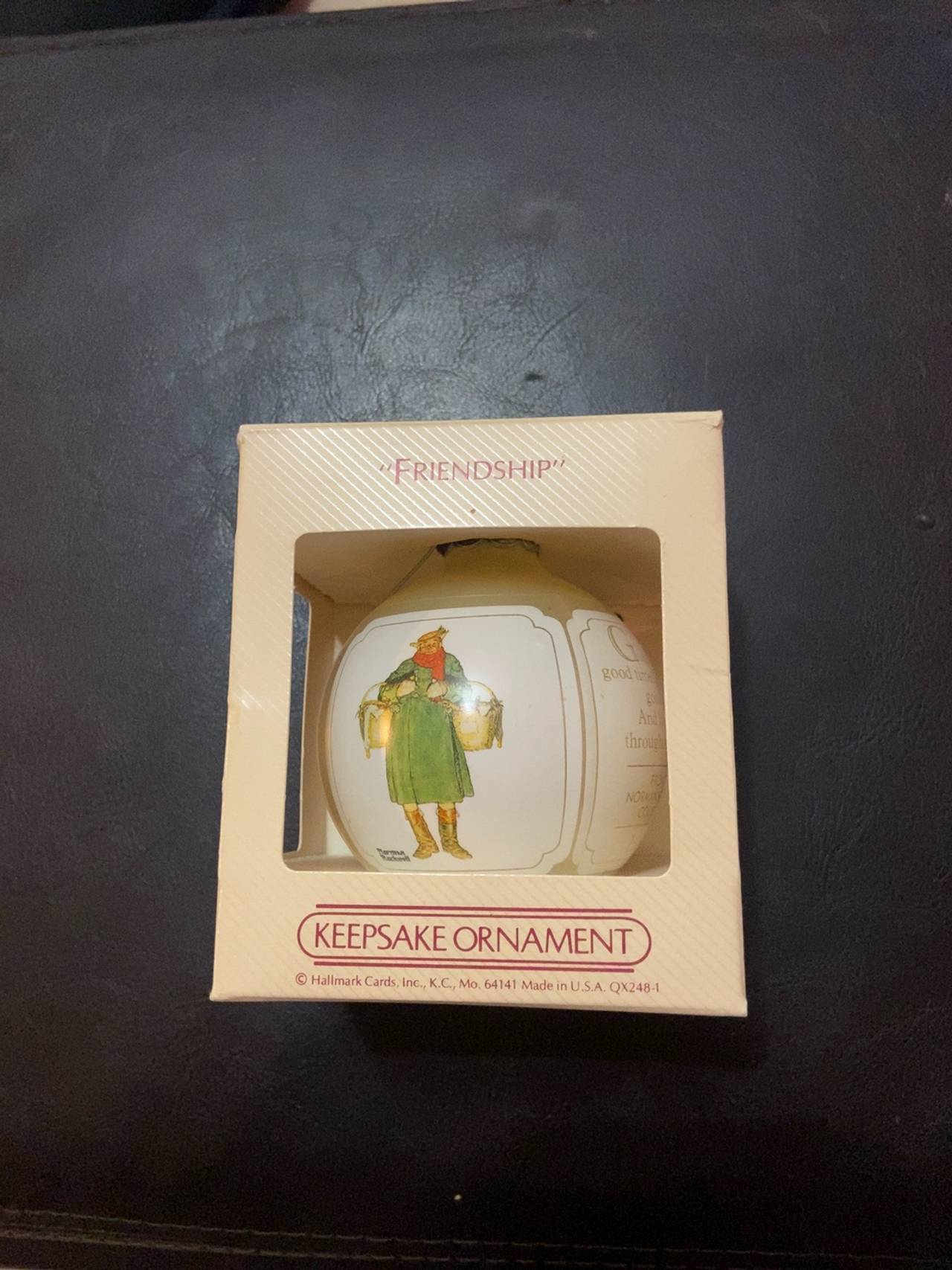 Hallmark Keepsake Norman Rockwell 1984 Glass Christmas Ornament