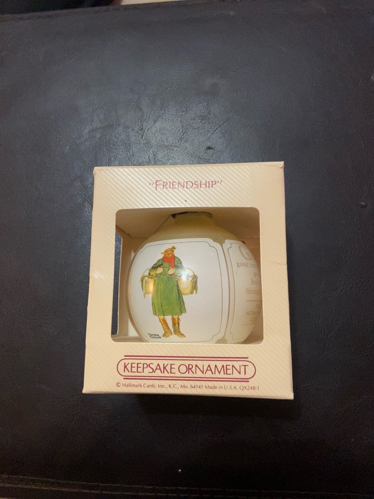 Hallmark Keepsake Norman Rockwell 1984 Glass Christmas Ornament