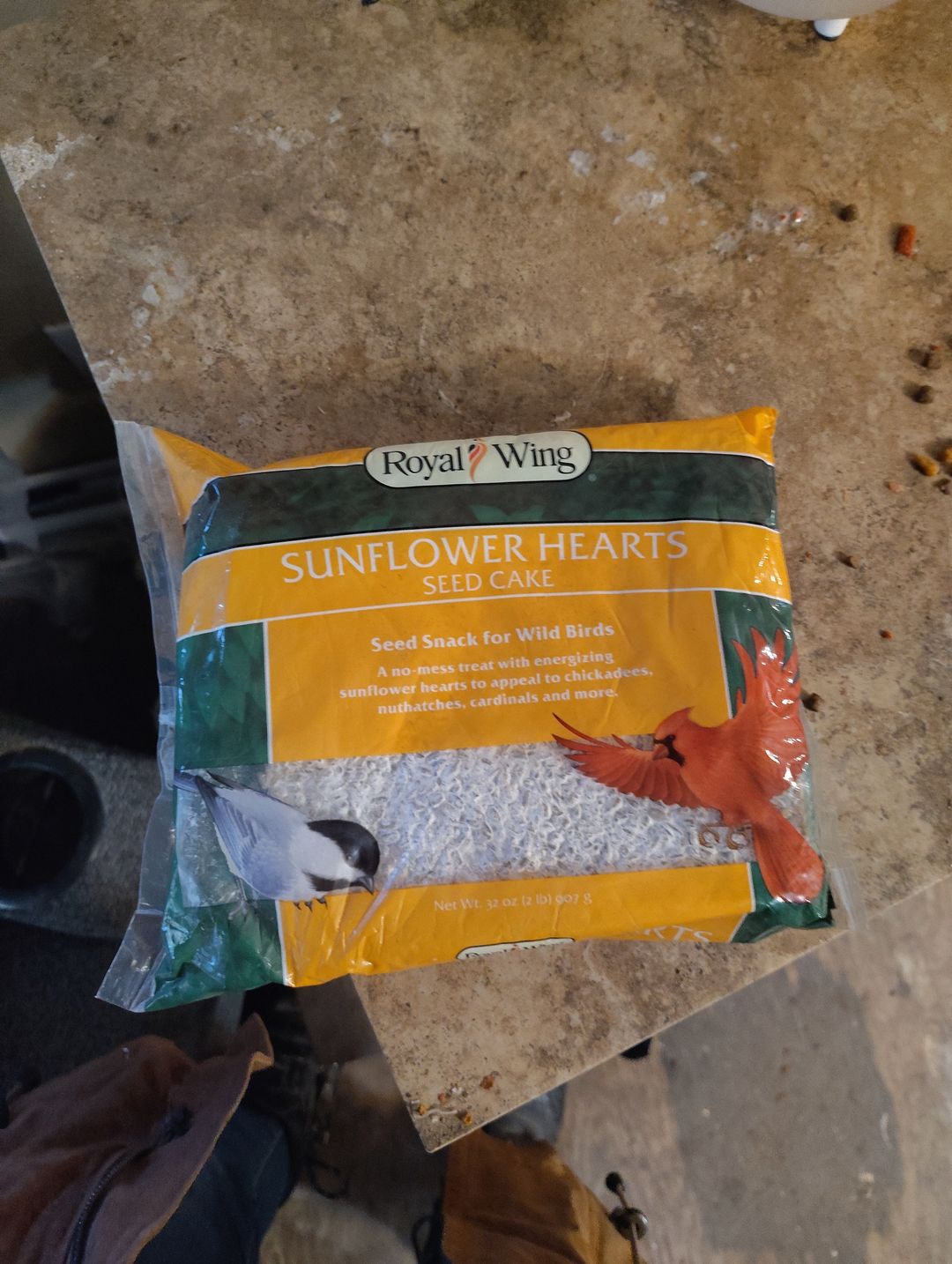 Royal Wing Sunflower Hearts Seed Cake